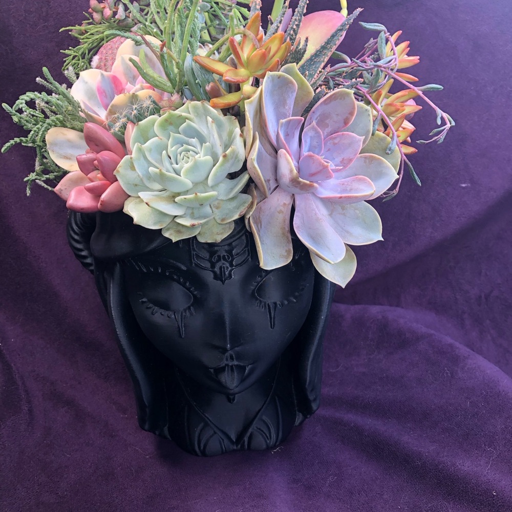 Black Skull Faux Floral Accent with Green Highlights